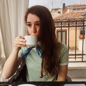 Meet your Posher, Lauren